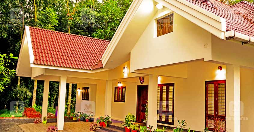 cute-house-mutholi-pala-sitout cute-house-mutholi-pala-sitout