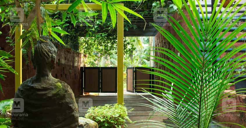 21-lakh-home-kasargod-yard 21-lakh-home-kasargod-yard