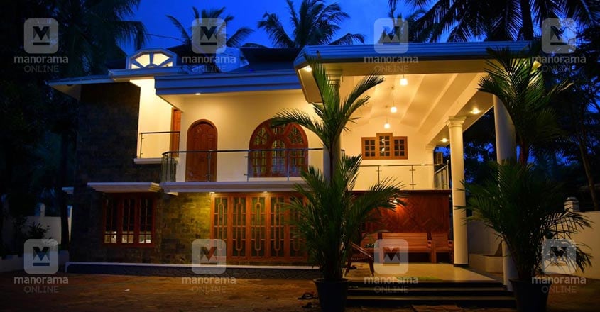 kasargod-house-night-view kasargod-house-night-view