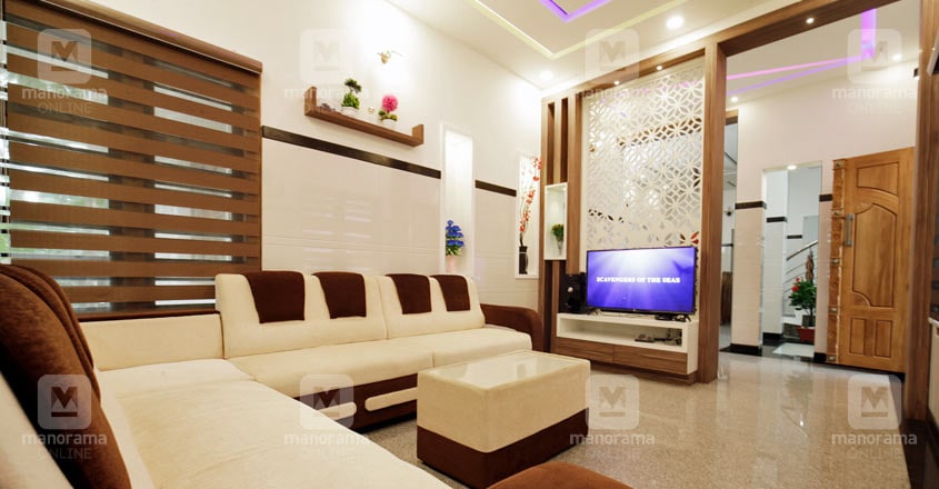 spacious-house-Malappuram-living spacious-house-Malappuram-living