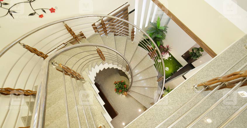 spacious-house-Malappuram-stair spacious-house-Malappuram-stair