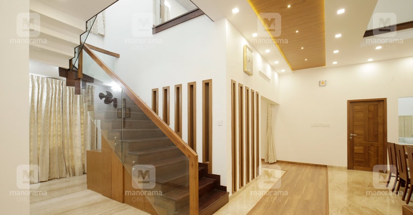 colonial-house-kuttichira-stair colonial-house-kuttichira-stair