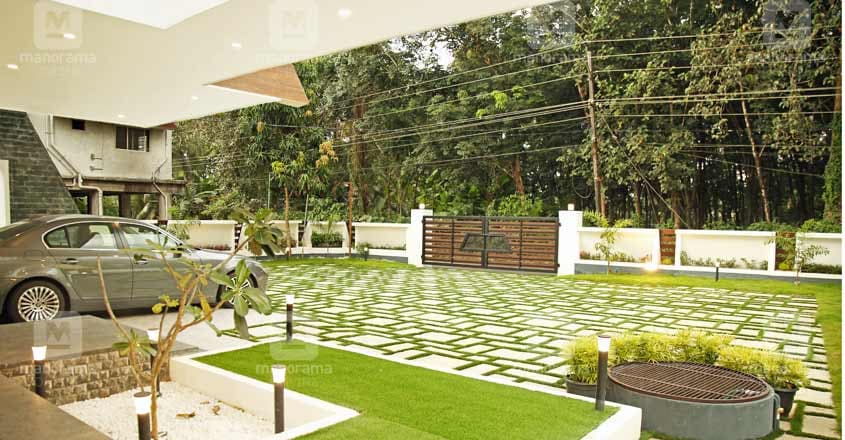 nri-house-changanacheri-yard nri-house-changanacheri-yard