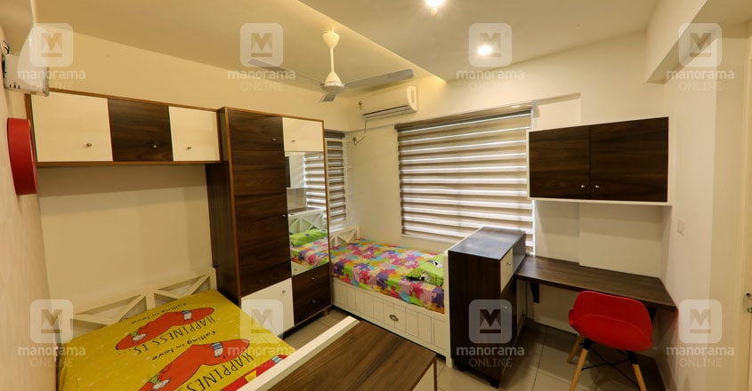space-efficient-flat-kochi-bed space-efficient-flat-kochi-bed