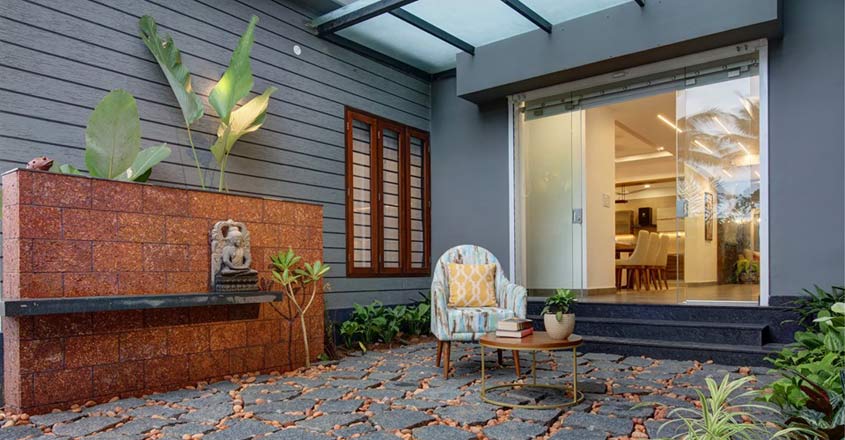tropical-house-paravur-patio tropical-house-paravur-patio