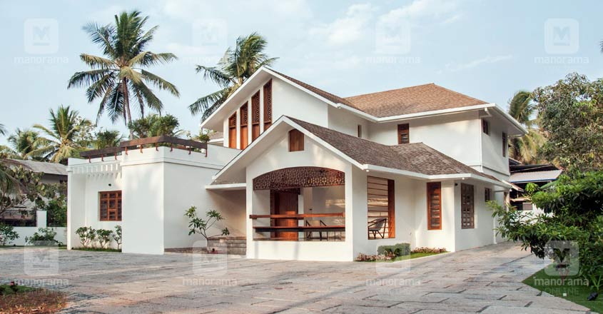 tropical-classic-home-calicut-exterior tropical-classic-home-calicut-exterior
