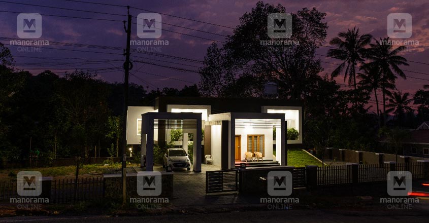 3-storeyed-house-kattapana-night 3-storeyed-house-kattapana-night