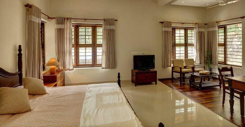 thodupuzha-home-masterbed thodupuzha-home-masterbed