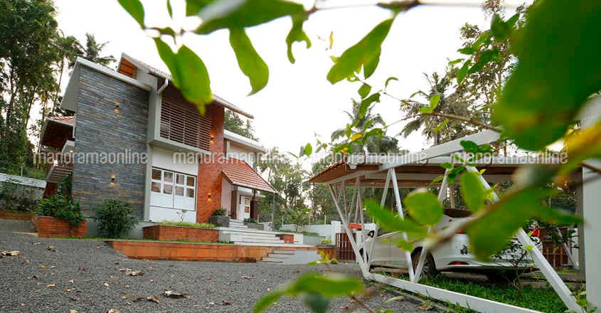 hilly-plot-home-yard hilly-plot-home-yard