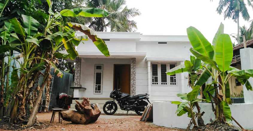 5-lakh-home-manjeri-yard 5-lakh-home-manjeri-yard