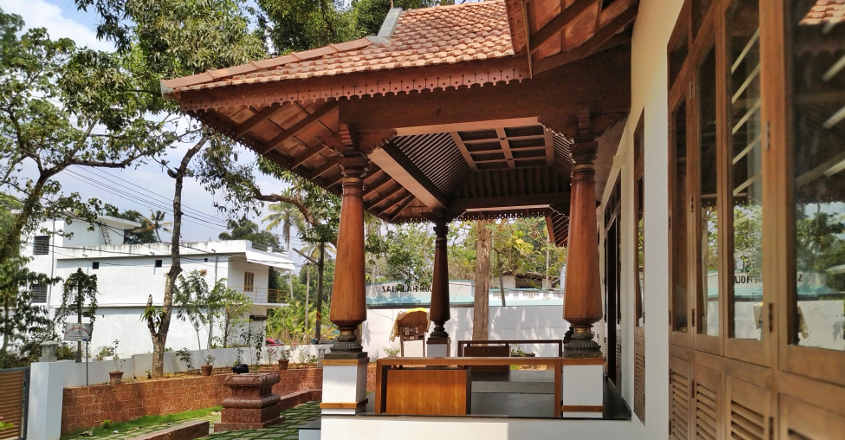 traditional-home-pandalam-sitout traditional-home-pandalam-sitout