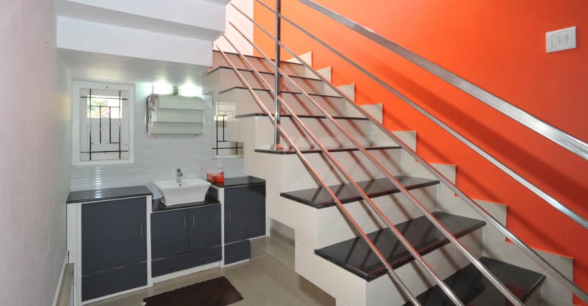 22-lakh-home-calicut-stair 22-lakh-home-calicut-stair
