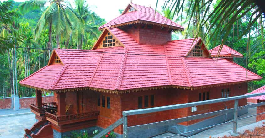 traditional-kasargod-home-elevation traditional-kasargod-home-elevation