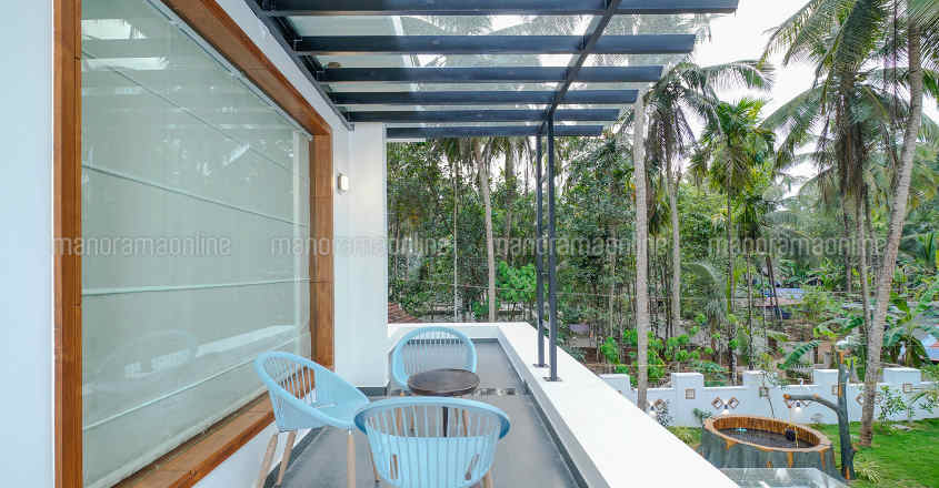 luxury-fusion-house-balcony luxury-fusion-house-balcony