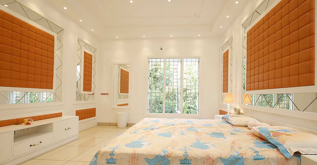 colonial-white-house-uduppi-bed colonial-white-house-uduppi-bed