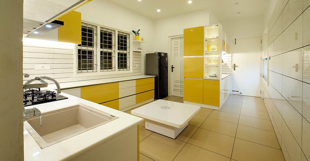 colonial-white-house-uduppi-kitchen colonial-white-house-uduppi-kitchen