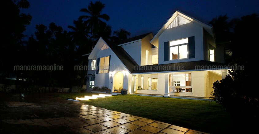 colonial-house-thondayad-view colonial-house-thondayad-view