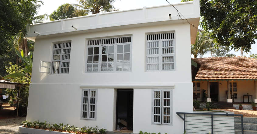150-year-old-house-adoor-exterior 150-year-old-house-adoor-exterior