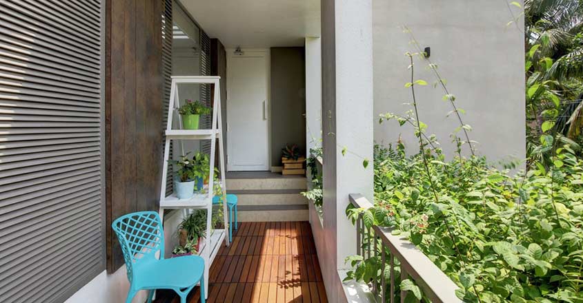 Nettoor-house-balcony Nettoor-house-balcony