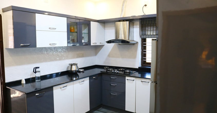 renovated-house-payyanur-kitchen renovated-house-payyanur-kitchen