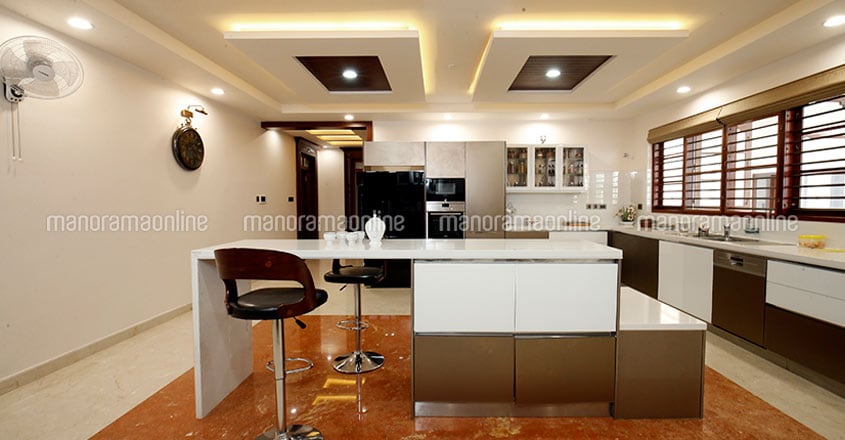 wayanad-ultra-luxury-home-kitchen wayanad-ultra-luxury-home-kitchen