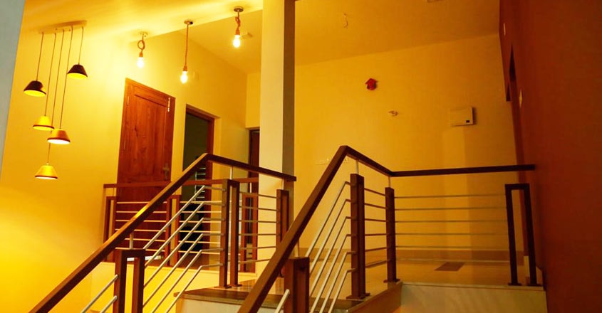 23-lakh-home-malappuram-stair 23-lakh-home-malappuram-stair