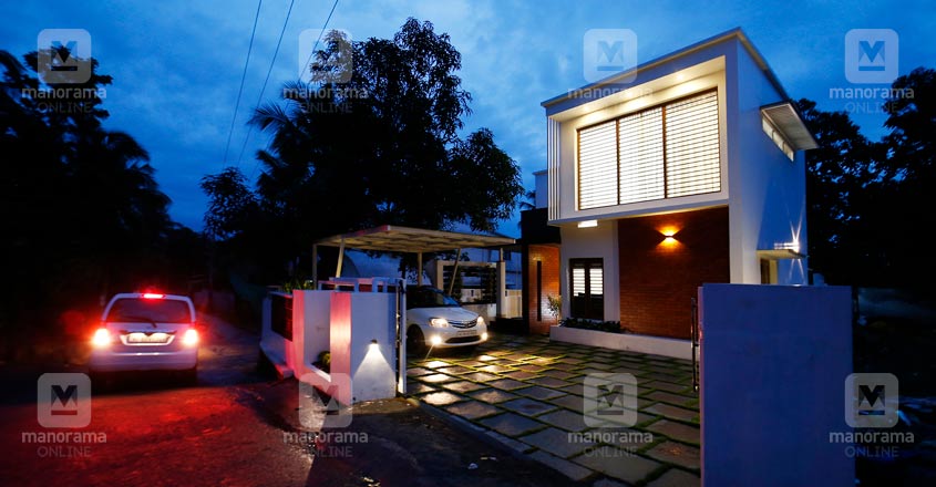 beautiful-house-manjeri-night beautiful-house-manjeri-night