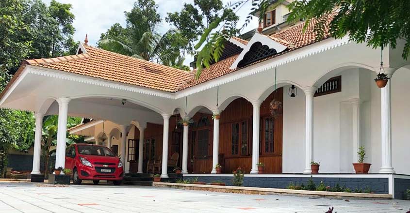 renovated-house-tiruvalla-yard renovated-house-tiruvalla-yard