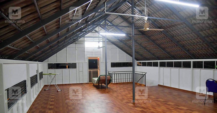 kumbalangi-house-attic kumbalangi-house-attic