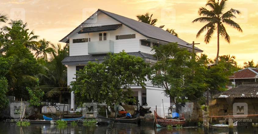 kumbalangi-house-lakeview kumbalangi-house-lakeview