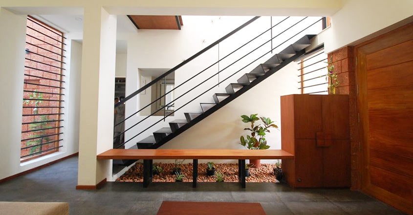 4-cent-house-kunnamkulam-stair 4-cent-house-kunnamkulam-stair