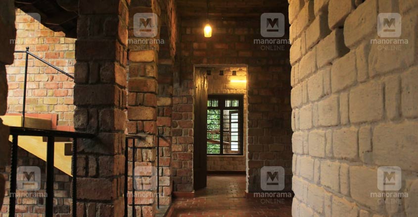 eco-friendly-house-trivandrum-wall eco-friendly-house-trivandrum-wall