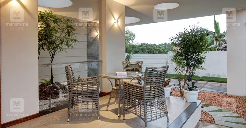 european-house-thrissur-sitout european-house-thrissur-sitout