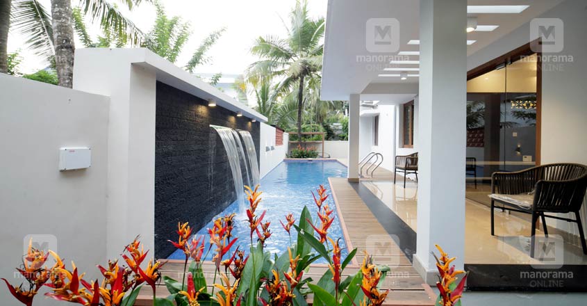 vengara-house-waterbody vengara-house-waterbody