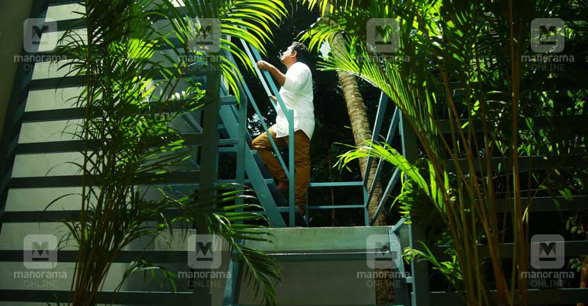 20-lakh-home-pathanathitta-stairtube 20-lakh-home-pathanathitta-stairtube