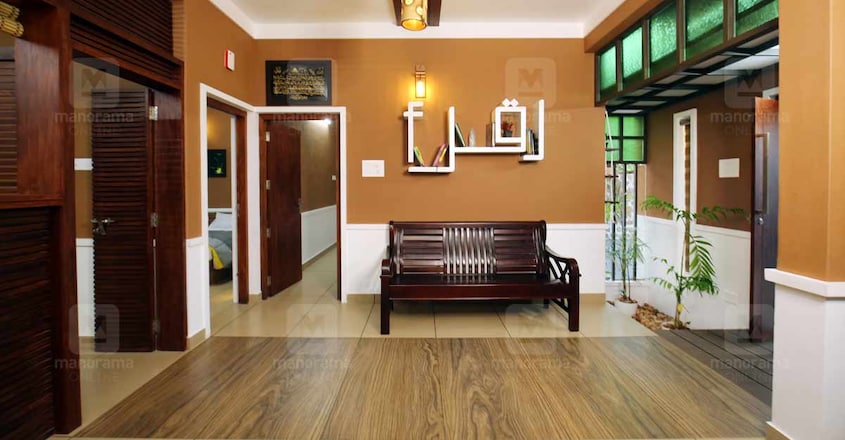 8-cent-mud-house-hall 8-cent-mud-house-hall