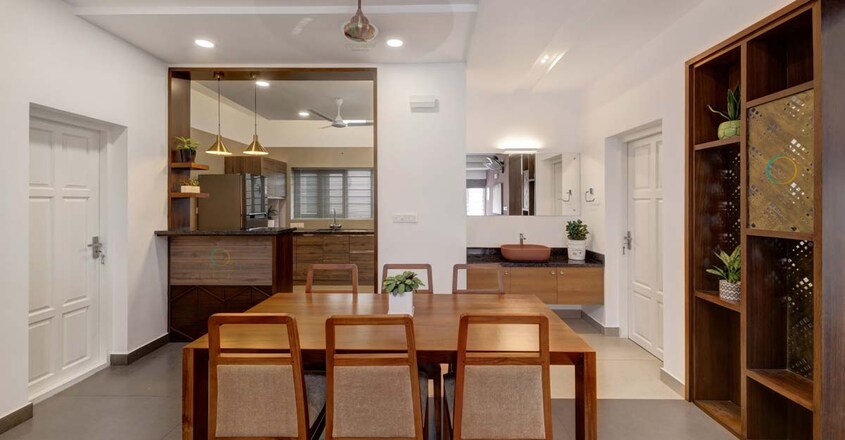 4-cent-home-hall 4-cent-home-hall