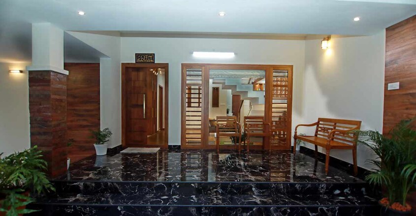 mixed-house-changanachery-patio mixed-house-changanachery-patio