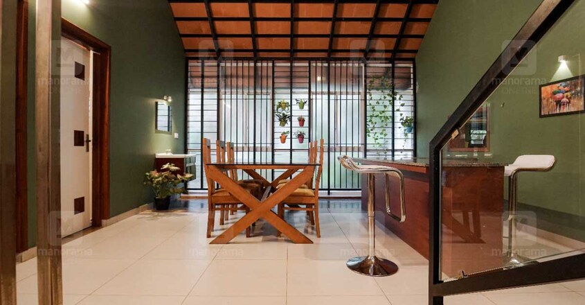 27-lakh-manjeri-dine 27-lakh-manjeri-dine