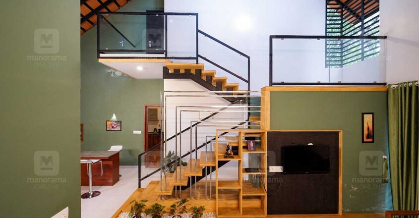 27-lakh-manjeri-stair 27-lakh-manjeri-stair