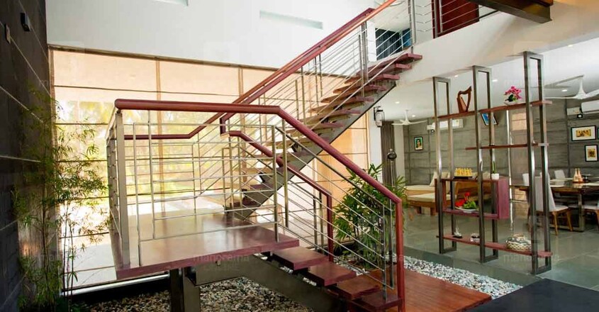cherthala-house-stair cherthala-house-stair