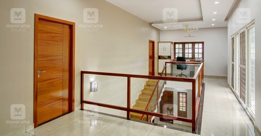 small-plot-house-tripunitura-upper small-plot-house-tripunitura-upper