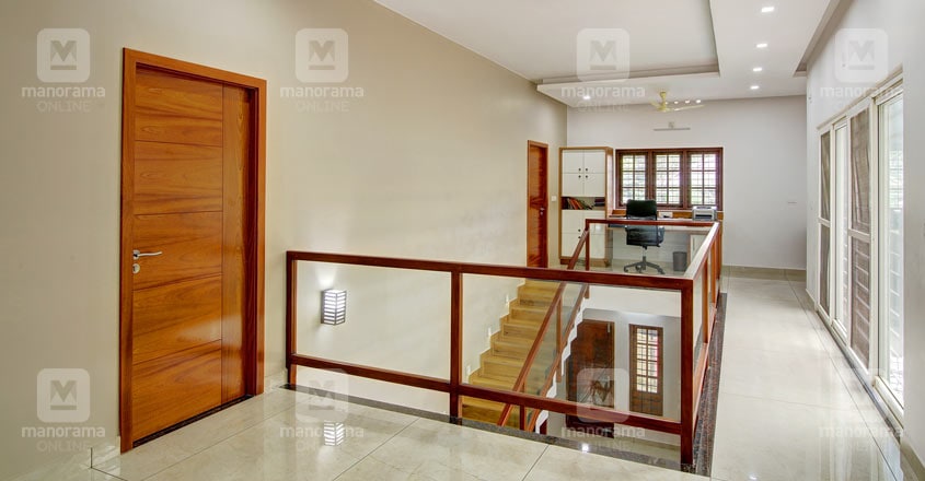 small-plot-house-tripunitura-upper small-plot-house-tripunitura-upper