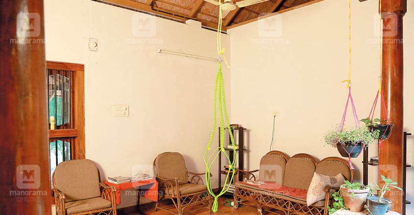 18-lakh-cool-home-palakkad-living 18-lakh-cool-home-palakkad-living
