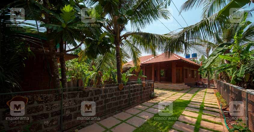 kasargod-cool-home-yard kasargod-cool-home-yard