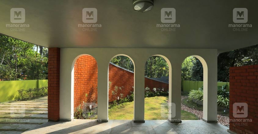brick-house-haripad-porch brick-house-haripad-porch