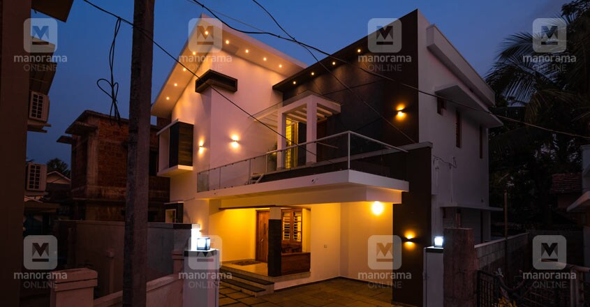 5-cent-home-naduvattom-night 5-cent-home-naduvattom-night