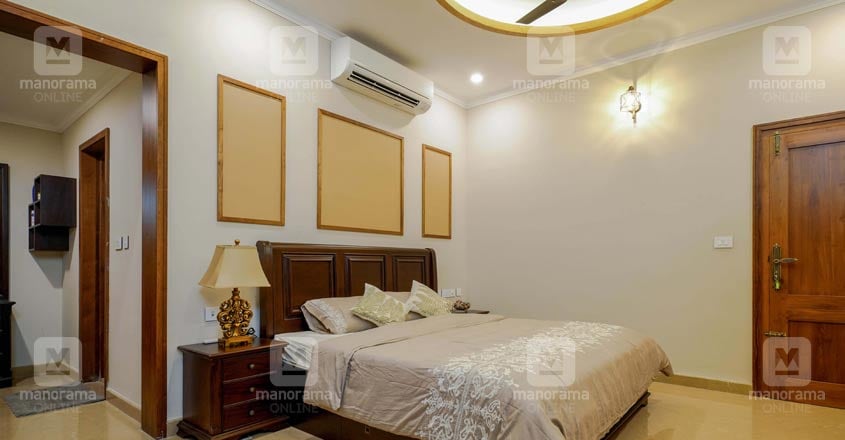 luxury-home-vadakara-bedroom luxury-home-vadakara-bedroom