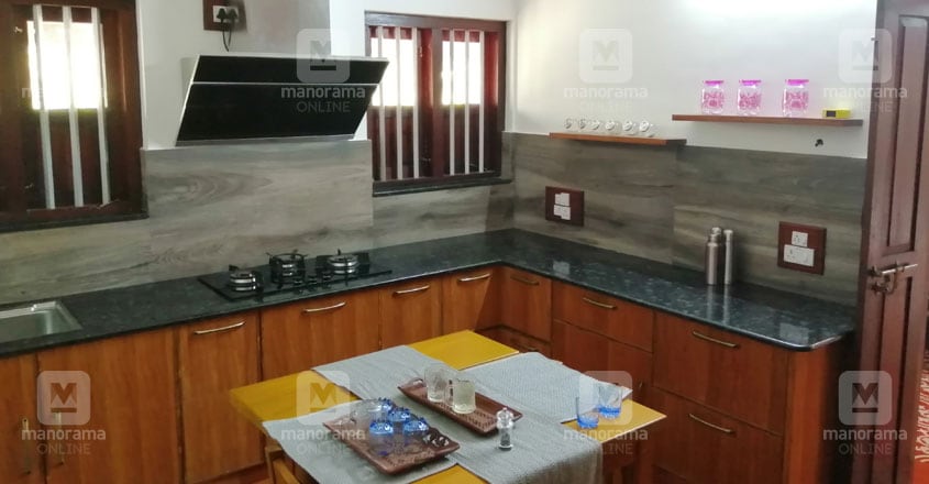 traditional-thrissur-nalukett-kitchen traditional-thrissur-nalukett-kitchen