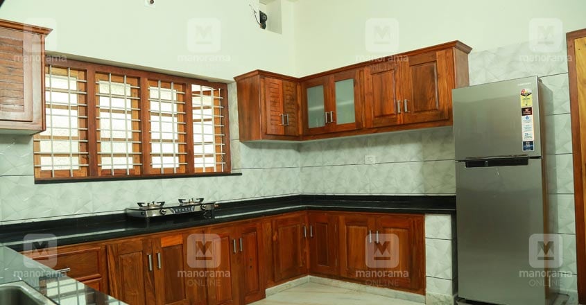 40-lakh-house-thrissur-kitchen 40-lakh-house-thrissur-kitchen